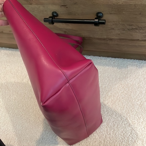 Anya Hindmarch Ebury Smiley Shopper Leather Tote Bag - Picture 6 of 13